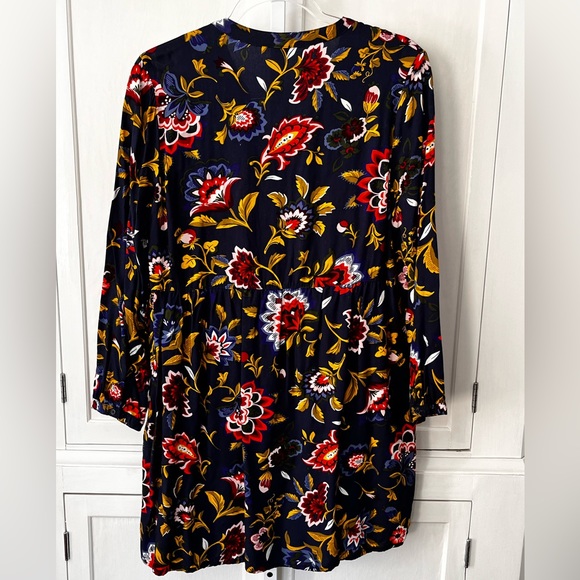 FLORAL BEAUTY! | Medium | Blue - Picture 8 of 16